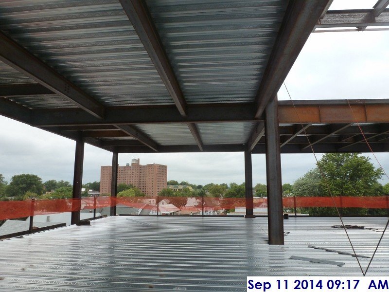 Installed metal decking at the lower roof Facing South (800x600)
